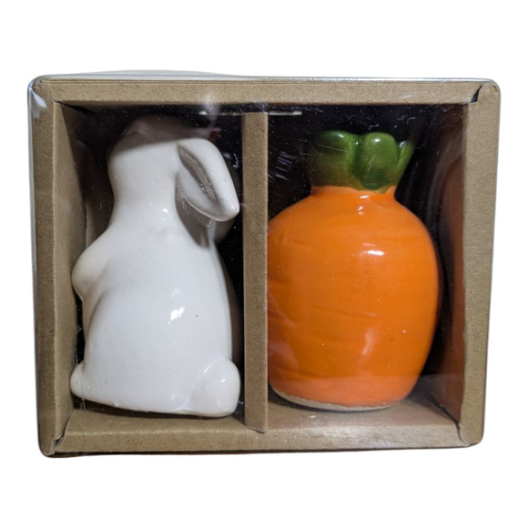 Rabbit And Carrot Salt and Pepper Shaker -Brand New Sealed -White and Orange - Picture 1 of 5